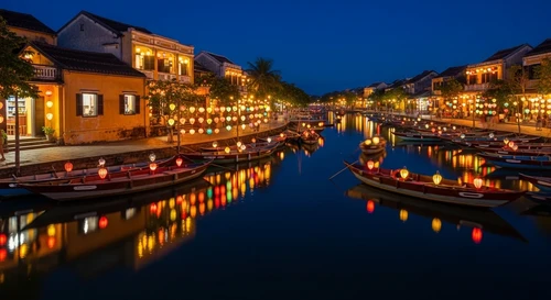 Hoi An Night Market & Floating Lanterns on the Hoai River